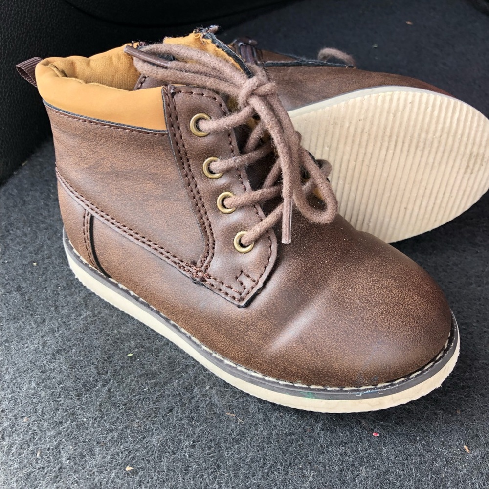 Toddler Boys Old Navy Brown Chukka Boots